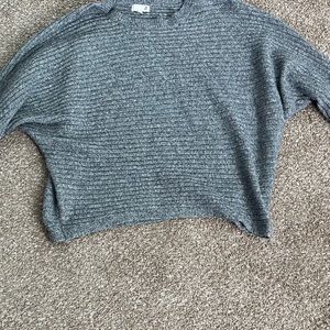 Kohl’s grey sweater